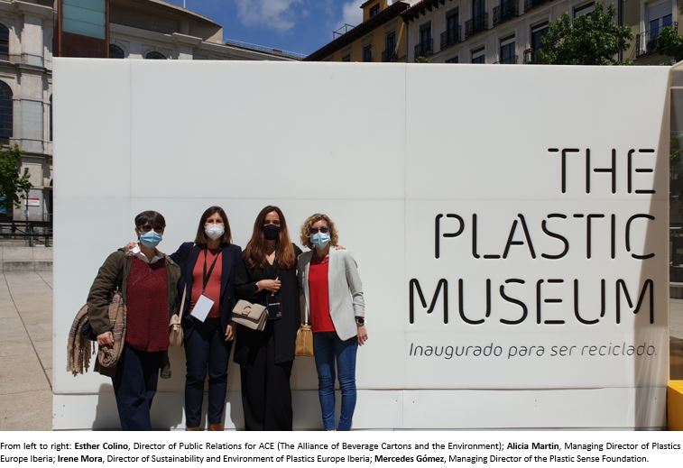 The Plastic Museum, long life the plastic